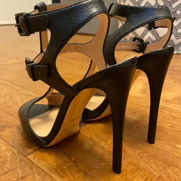 Emporio Armani heel - Picture 7 of 8